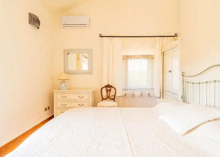 North Sardinia Retreats Stazzo Liccia Barria - Con Piscina * 阿尔扎凯纳