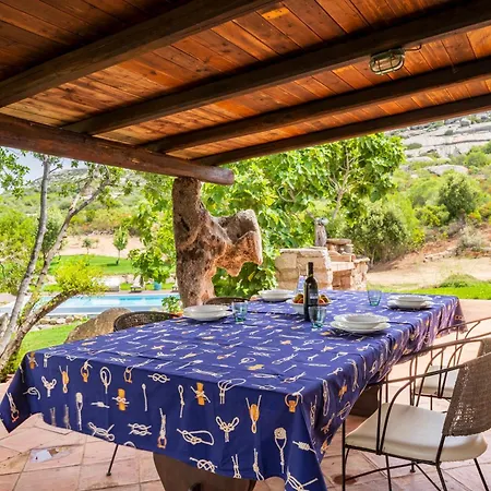 North Sardinia Retreats Stazzo Liccia Barria - Con Piscina * ארזח'ינה